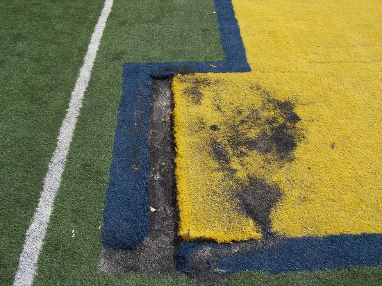 Michigan stadium,midfield