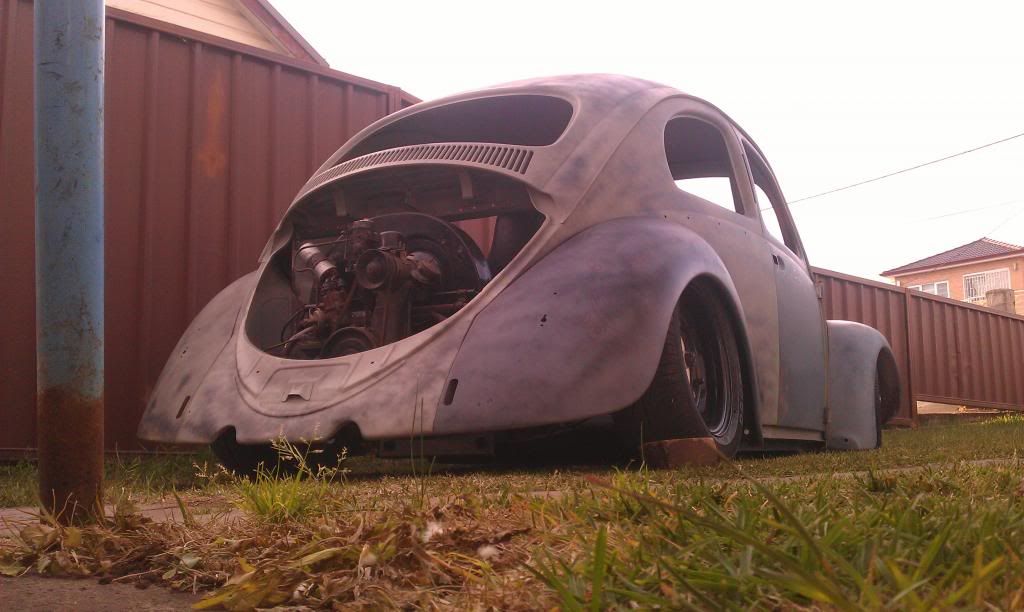 http://i875.photobucket.com/albums/ab316/BolandGuitars/1958%20vw%20beetle/IMAG1123_zpsf763fa15.jpg