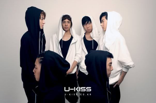 http://i875.photobucket.com/albums/ab318/Raspberry_M/UKISS/31.jpg